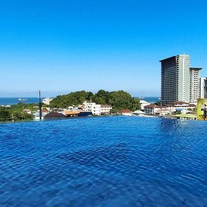 Arize Hotel Sri Racha